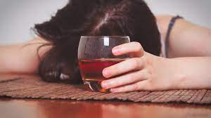 La particularité de l'alcoolisme au féminin